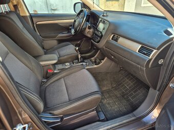 Mitsubishi Outlander 2.2D 4x4 7.miest - 9