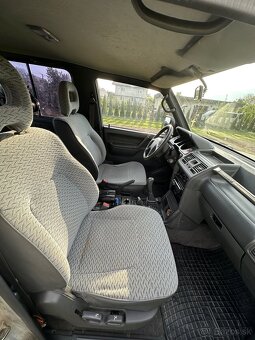 Mitsubishi Pajero Young II 2.5tdi 4x4 - 9