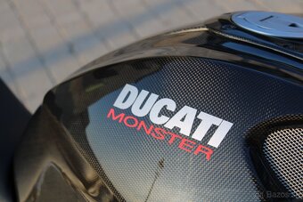 Ducati Monster 1100S - 9