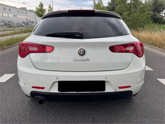 Alfa Romeo Giulietta 1.6 multijet Nová STK - 9