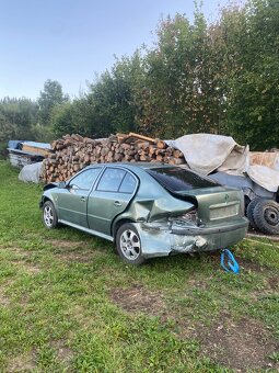 Rozpredam na nahradne diely octaviu 1 - 9