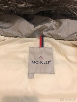 Moncler originál páperová vesta, veľ. 38 - 9