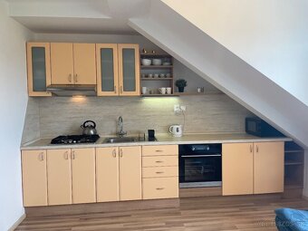 2-3 izb. byt Pavlovičovo námestie Prešov - 9