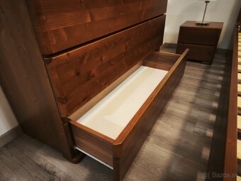 predam postel, komodu a nocne stoliky z masivu - 9