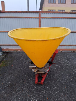 Predám príslušenstvo k traktoru - 9