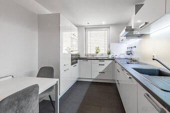 Na predaj | 4 izbový rodinný dom 128 m² - Smolenice - 9