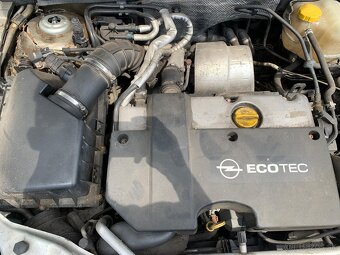 Rozpredam opel vectra c - 9