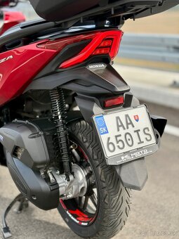 Honda Forza 125 - 9