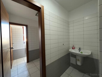 AFYREAL prenájom kancelárií v administratívnej polyfunkčnej - 9