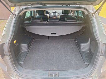 Hyundai ix35 2.0 CRDi 16V 4x4 AUTOMAT 2 majiteľ - 9