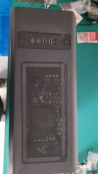 Predam PC s AMD FX-8320 s Sapphire Radeon RX 580 NITRO+ 8GB - 9