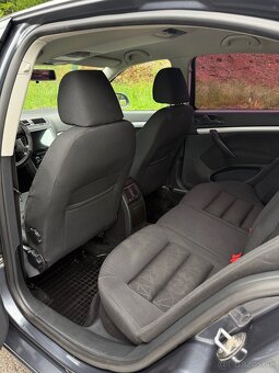 Predam Škoda Octavia 1.6 Tdi, R.v 2012, Top stav - 9