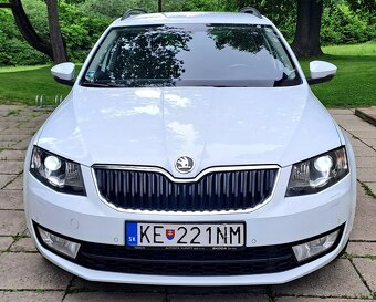 ŠKODA OCTAVIA combi 2.0TDI Elegance - 9