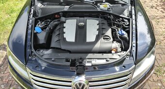 Volkswagen Phaeton facelift 3.0 TDi V6 Tiptronic 4Motion
- 9