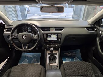 ŠKODA OCTAVIA COMBI 1.6 TDI 4X4 - 9
