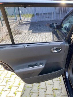 Renault Megane 2.0 dci 110 kw - 9