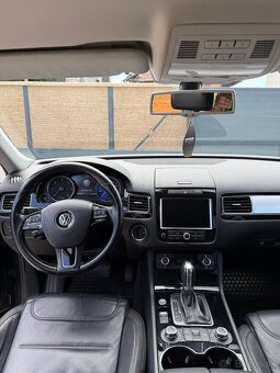 predám touareg 2 3.0 TDI 4 MOTION 180KW - 9