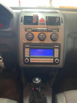 VW cross TOURAN 1.4 tsi - 9