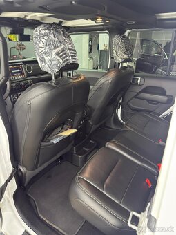 Predám Jeep Wrangler SAHARA 2.0T 4x4 DPH - 9