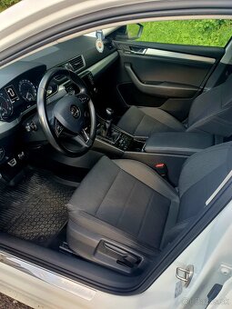 Skoda superb combi 2.0 110kw r.v. 2016 bez Adb - 9
