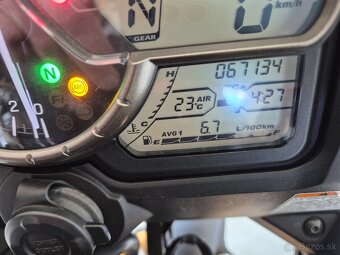 Suzuki DL1000 Vstrom - 9