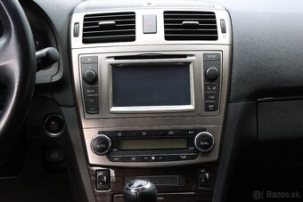 Toyota Avensis T27 - 9