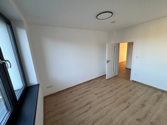 Prenájom moderných obchodných priestorov od 90 m² – Bardejov - 9