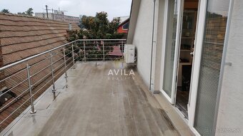 NA PREDAJ: administratívno-obchodný priestor s potenciálom n - 9