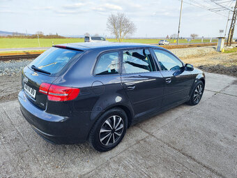 Audi A3 Sportback 1.6 TDI 105k DPF Ambiente - 9