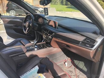 BMW X5 xDrive40d A/T F15 - 9