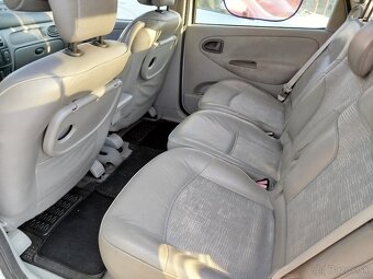 Renault Scenic - 9