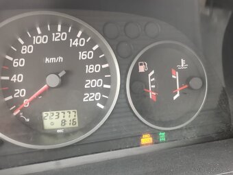 Nissan X-trail 2.2 crdi 84kw - 9