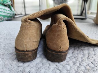 Dámske.kozene čižmy značka Lewis veľkosť 39 - 9