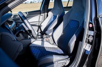 Volkswagen Golf 8 R Hatchback - 9