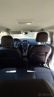 Predám Opel Astra J 12/2013 - 9