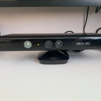 V cene Xbox 360, ovládače,Kinect a hry - 9