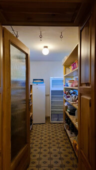 Vidiecky dom, rekonštrukcia, dvor, záhrada, 3i, všetky IS - 9