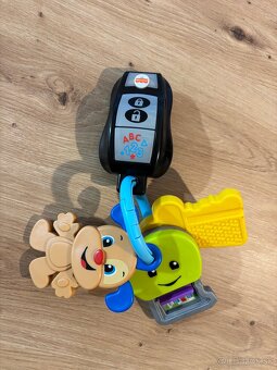 Fisher Price hrací stolík a kľúče - 9