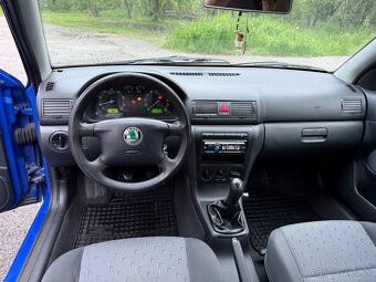 ŠKODA OCTAVIA KOMBI 1.6 benzín - 9