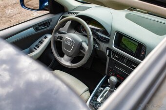 Audi Q5 3.0 TDI Quattro A/T Koža, Panorama, po servise - 9