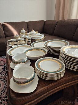 Eegantná obedová a čajová súprava – značený porcelán
- 9
