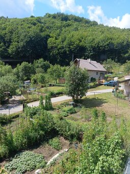 Lacno predám 1 izbový byt 75 km od BB - 9