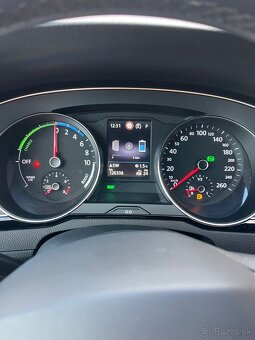 VW Passat Variant B8 GTE 1.4 TSI Plug-in Hybrid - 9