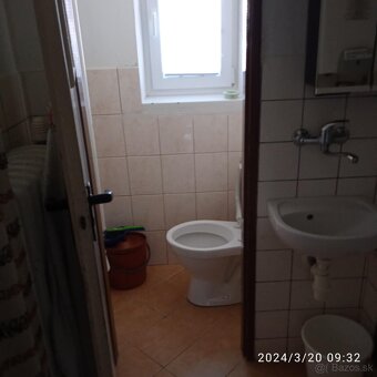 Predám prípadne prenájmem zariadený 3 izbový byt s balkónom - 9
