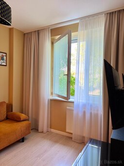 Krásny 2-izbový apartmán na prenájom - 9