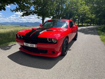 Dodge Challenger 3.6 - 9