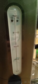 Prekvapkávací kávovar Russell Hobbs 21700 - 9