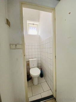 Na prenájom obchodný priestor 30 m2 v centre mesta Dunajská  - 9