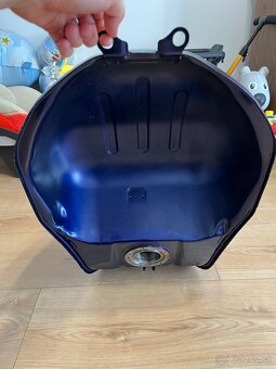 Originálna palivová nádrž - 9