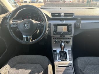 Volkswagen Passat Variant 2.0 TDI BMT Comfortline Business D - 9